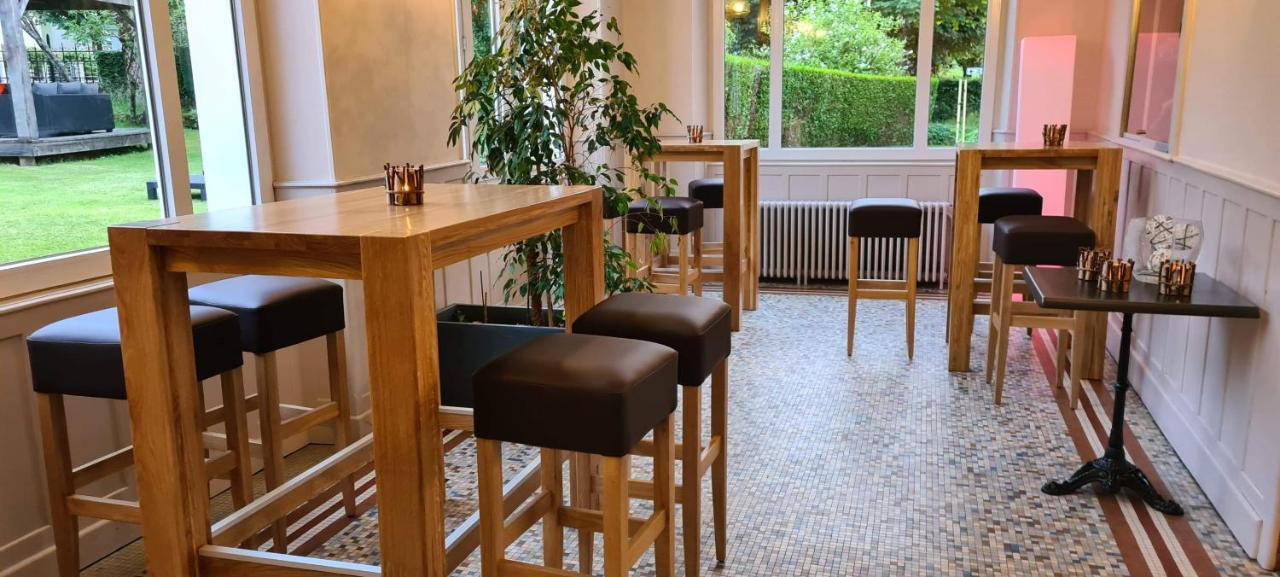 Le Castelet Hotell Le Mont-Dore Exteriör bild