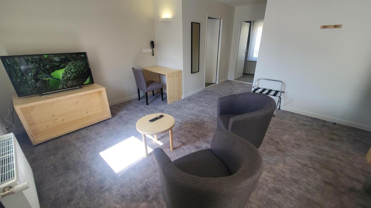 Le Castelet Hotell Le Mont-Dore Exteriör bild