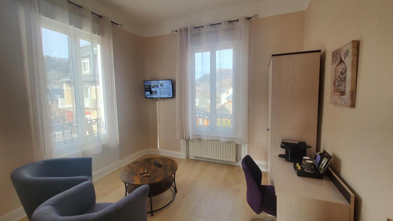 Le Castelet Hotell Le Mont-Dore Exteriör bild