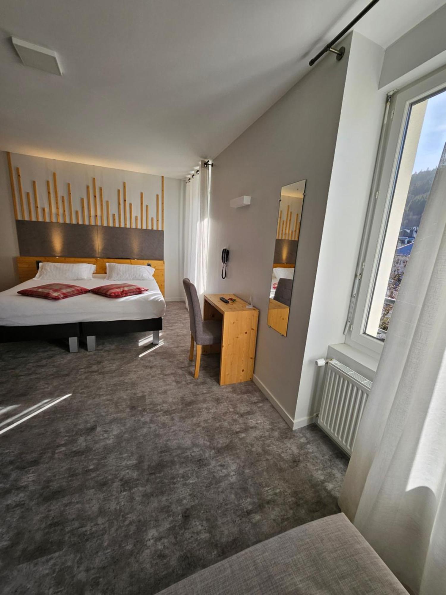 Le Castelet Hotell Le Mont-Dore Exteriör bild