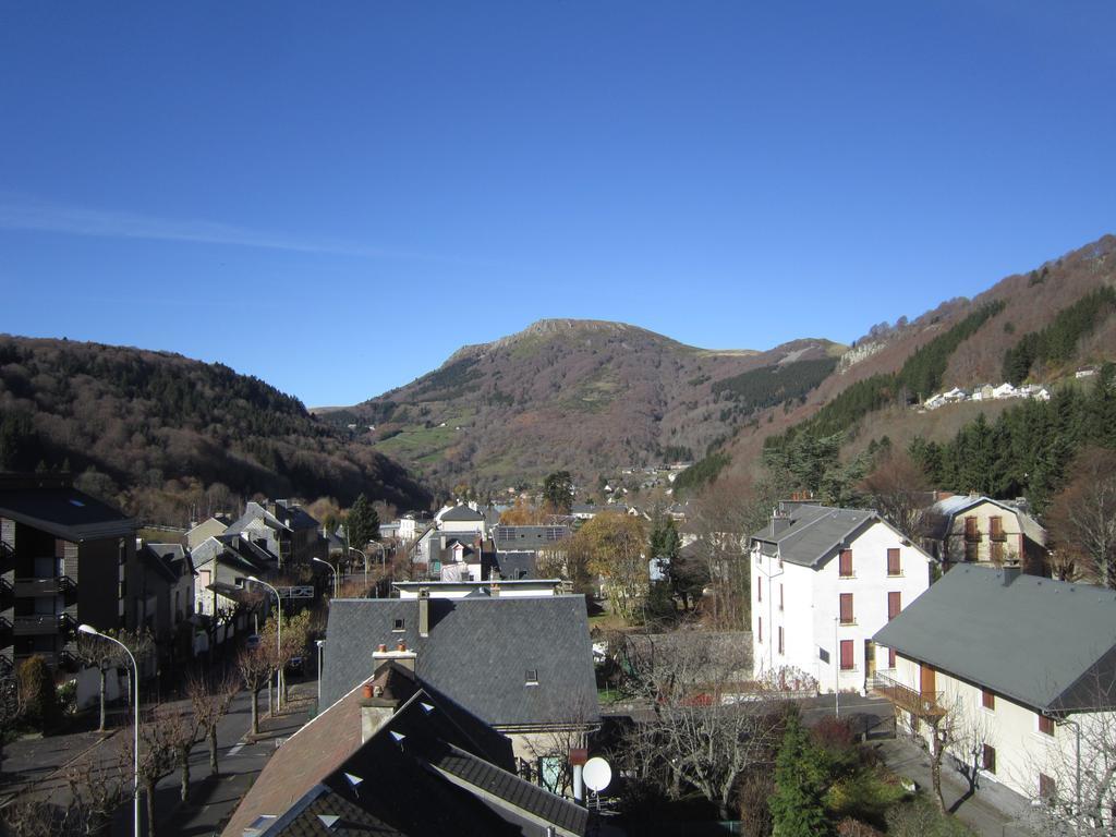 Le Castelet Hotell Le Mont-Dore Exteriör bild
