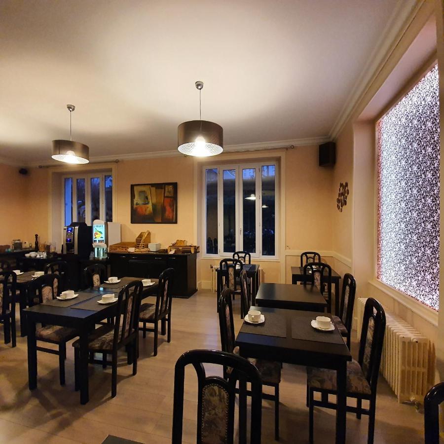 Le Castelet Hotell Le Mont-Dore Exteriör bild